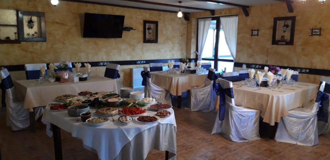 Pensiunea Tabacaru Peştera エクステリア 写真